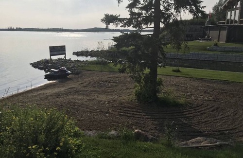 Loon Lake House | Lakefront Cabins for Rent, with private marina - Cabin 6