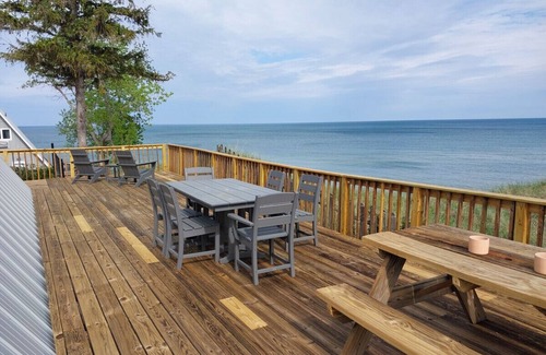 Stevensville House | Lakefront Chalet #36 w/Beach Access, Pools, Sport Courts, Fishing Pond & more!
