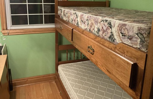 Utterson House | Lakefront Cottage in the Heart of Muskoka with South Facing Exposure