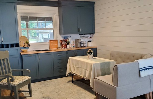 Kalamazoo House | Lakefront Family Vacation on Eagle Lake, Texas Township. 3 Bedrooms, Sleeps 7