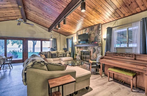 Forestville House | Lakefront Forestville Paradise with Private Beach!