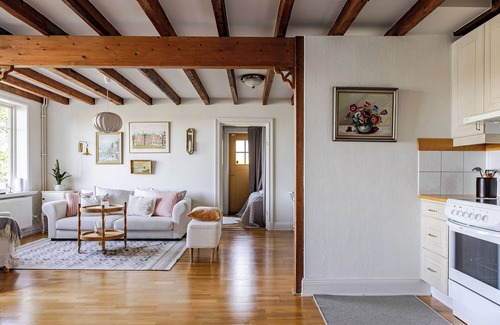 Albano House | Lakefront Getaway in Hagaparken Central Stockholm