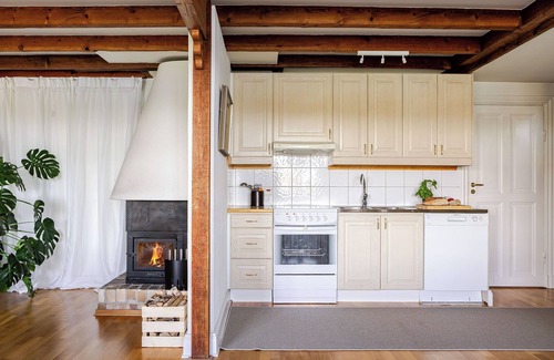 Albano House | Lakefront Getaway in Hagaparken Central Stockholm