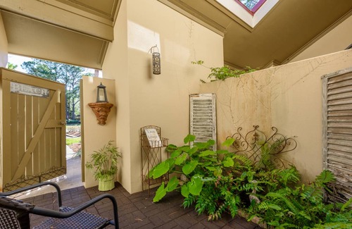 Sandestin House | Lakefront - Golf Cart - Walk to the Beach