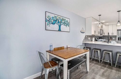 South Gull Lake Apartment | Lakefront Gull Lake Getaway