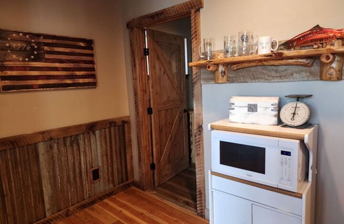 Joseph House | Lakefront home w/wraparound deck, modern appliances, WiFI & dog-friendly