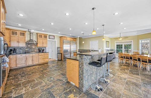 Mineral House | Lakefront home with private hot tub, WiFi, fun rec room, & beach area