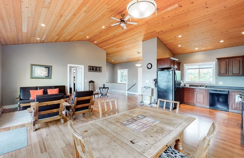 Christina Lake House | Lakefront house with stunning views & trail to private dock with lake access