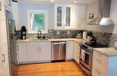 Gravenhurst Cottage | Lakefront Island cottage on Lake Muskoka - Boat Access
