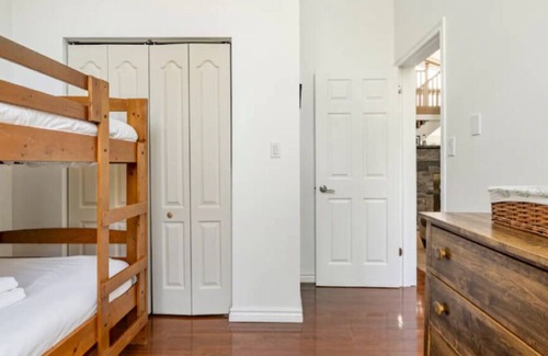 Ashfield-Colborne-Wawanosh Cottage | Lakefront Majestic Getaway with Hot Tub and Sunsets!