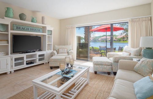 Sandestin House | Lakefront - New Golf Cart - Walk to the Beach
