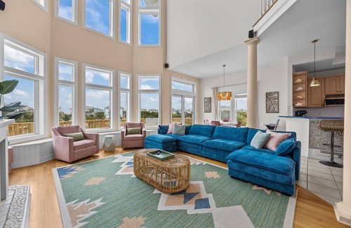 Avon House | Lakefront - Pet Friendly - Arcade - Walk to Beach - Pool/Hot Tub