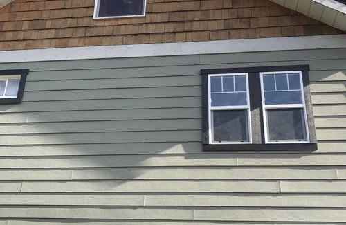 Youbou Cottage | Lakefront retreat in sunny Youbou BC