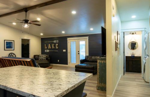 Mead House | Lakefront The Bunkhouse - 32