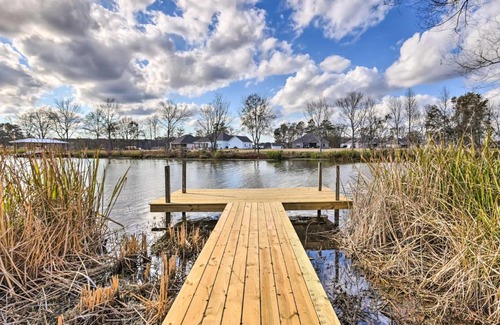 Wetumpka House | Lakefront Wetumpka Escape with Furnished Deck!