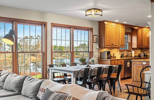 Long Pond House | Laker's Pointe by AvantStay | Lakefront Private Peninsula | Hot Tub, Game Room