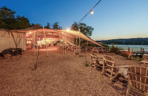 Nunney RV Rental | Lakeside Bell Tent - Canvas Studio at Marston Park