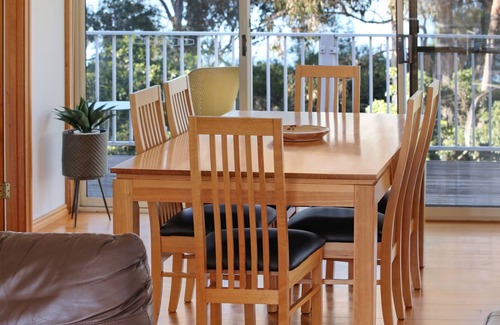Merimbula Apartment | Lakeside Duplex - Adjacent to the Boardwalk