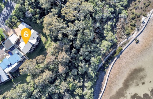 Merimbula Apartment | Lakeside Duplex - Adjacent to the Boardwalk