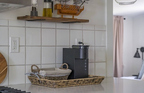 Sackets Harbor House | Lakeside Haven- Sackets Harbor, Firepit, Bikes, Updated cottage