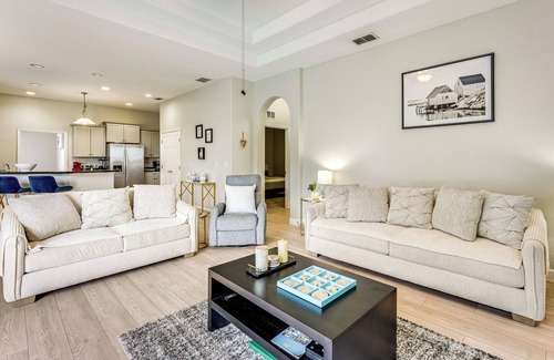 Haines City Cottage | Lakeside Home w/Pool & Game Room in Haines City