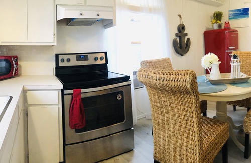 Alba House | Lakeside Living at Cute Lake Fork Cabin!