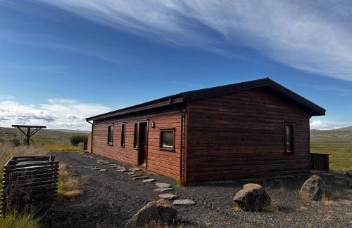 Hvammstangi Cabin | Lakeside Lodge at Sindrastaðir