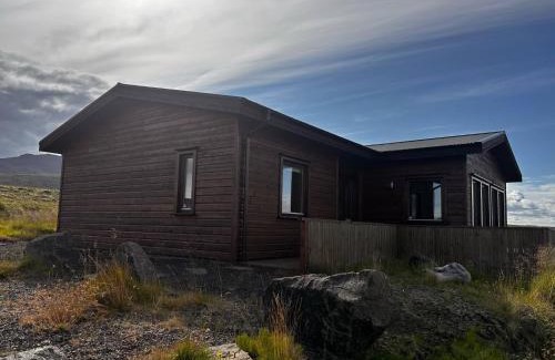 Hvammstangi Cabin | Lakeside Lodge at Sindrastaðir