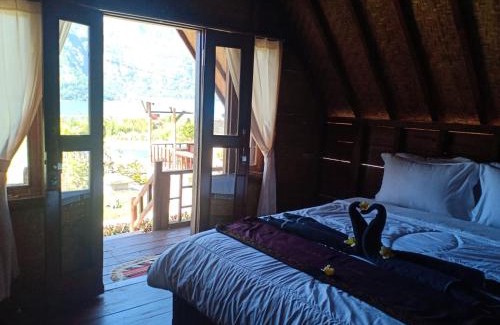 Toya Bungkah House | Lakeside Log Cabins