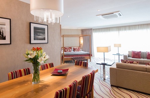 Wootton Bridge Hotel | Lakeside Park Hotel & Spa