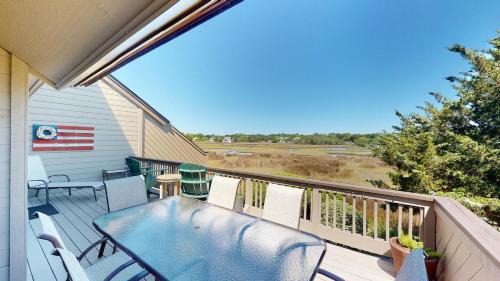 Litchfield by the Sea Villa | Lakeside Retreat Spacious 3BR 2BA Resort Amenities