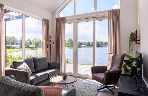 Tynaarlo Villa | Lakeside Retreat with Modern Comfort