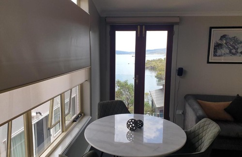 East Jindabyne Apartment | Lakeside Studio