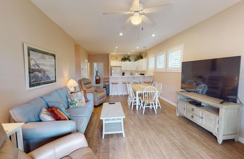 Litchfield by the Sea Villa | Lakeside Tranquility 2BR Villa Resort Amenities