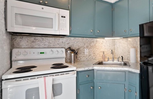 Volente Apartment | LakeTravis Bungalow 2
