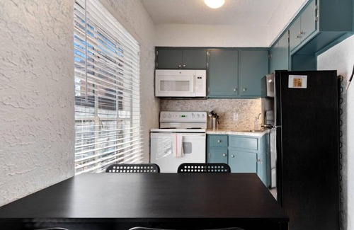 Volente Apartment | LakeTravis Bungalow 2