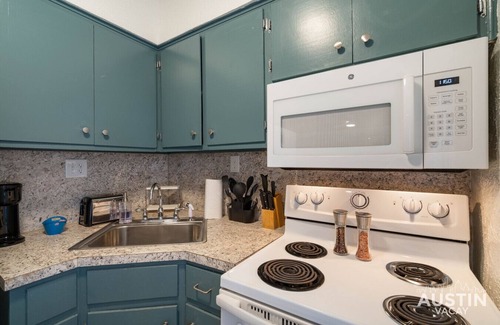 Volente Apartment | LakeTravis Bungalow 3