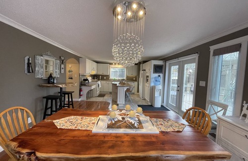 Central Alberta House | Lakeview House in Alberta Beach with Wrap Around Deck