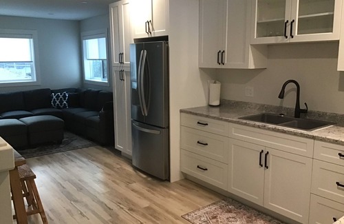Youbou Apartment | Lakeview Suite with Lake Access