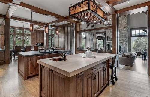 Bryson City Cabin | Lakewood Pointe - Free Local Brewery Tour Passes + Beauty + Relaxing Lakeside