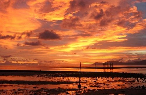 Hu'u Hotel | Lakey Beach Inn hotel