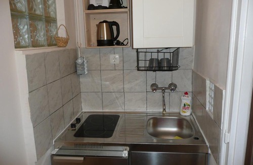 Herminamezo Apartment | Laky9 Apartman