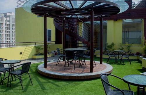 Hattiban Apartment | Lalit Service Apartment