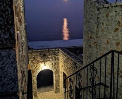 East Mani Bed & Breakfast | Lalloudes Seaside Accommodation