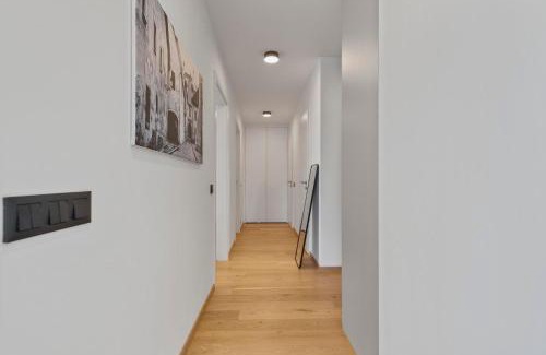 Nove Mesto Apartment | LAM Lakeside - AC - FREE PARKING
