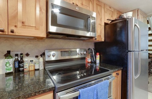 Warrior's Mark Condo | Lance's West 2BDR and Loft- Very Walkable