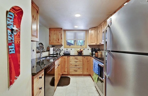 Warrior's Mark Condo | Lance's West 2BDR and Loft- Very Walkable