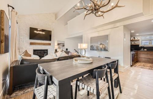 Warrior's Mark Apartment | Lance's West 7 Condominium