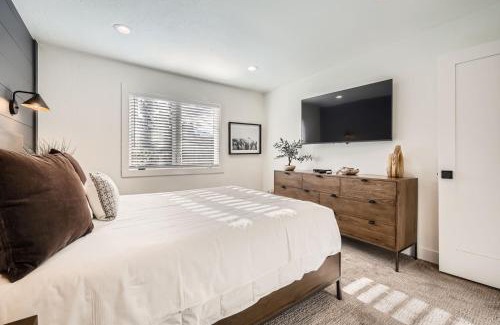 Warrior's Mark Apartment | Lance's West 7 Condominium