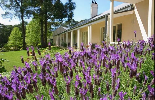 Red Hill Hotel | Lancemore Lindenderry Red Hill